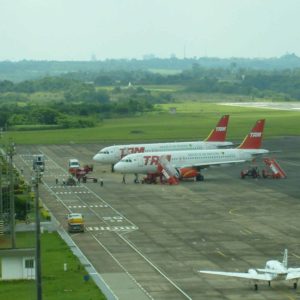 Traslado Aeropuerto Iguazú ARG a Aeropuerto Foz do Iguaçu BRA