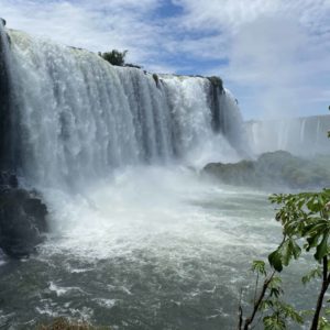 Traslado Aeropuerto IGR a Cataratas Brasil